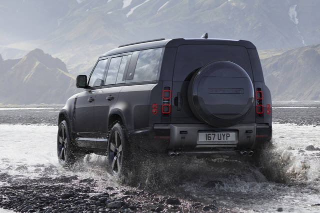 Land Rover Defender: the range is expanding