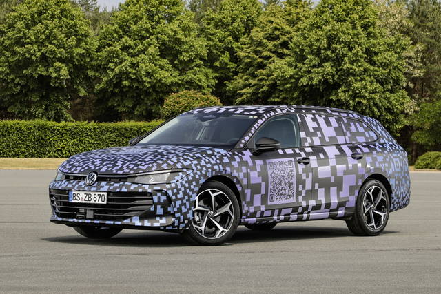 Volkswagen Passat 2024: un primo assaggio