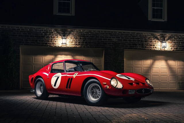 Ferrari GTO breaks records