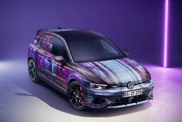 Volkswagen Golf 2024: un primo assaggio della GTI
