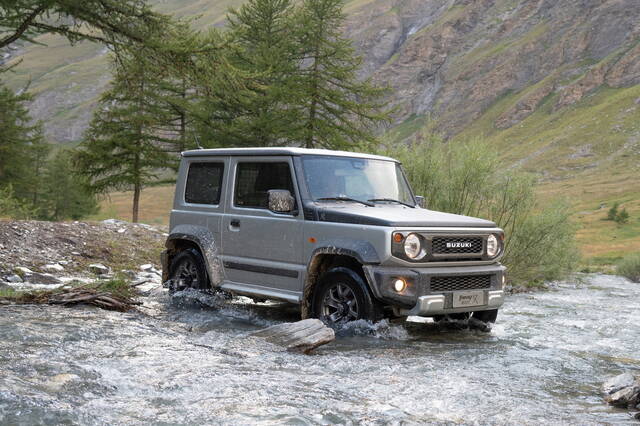 La Suzuki Jimny è disponibile in serie limitata Mata