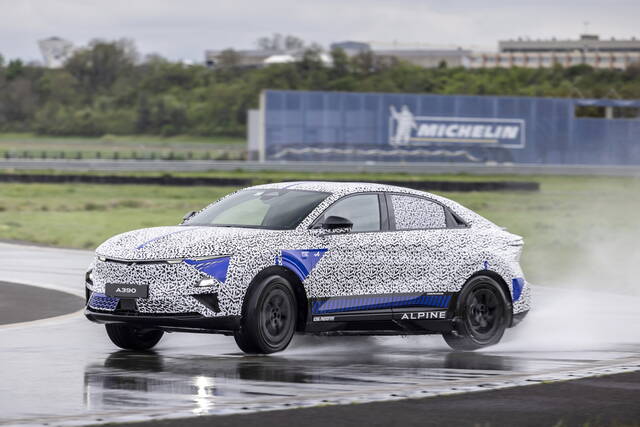 Alpine A390: manca poco al debutto