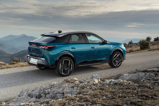 La promozione della Peugeot prevede la garanzia di otto anni