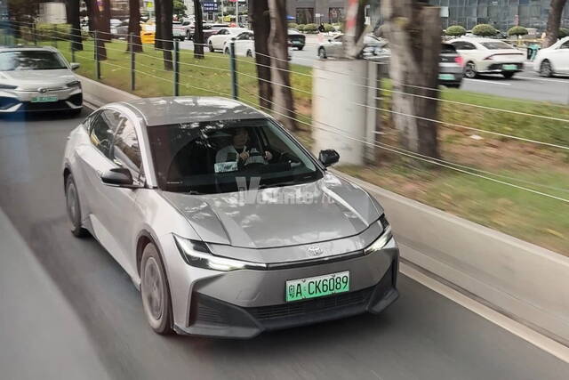 Che auto guidano i cinesi?