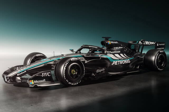 La Mercedes lancia la sfida della Formula 1 2026