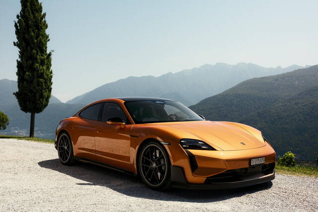 Porsche Taycan: addio nel 2030? Le vendite calano e il futuro è incerto