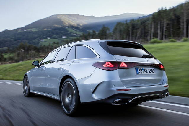Mercedes E SW test, technical data sheet, opinions and dimensions 220d AMG Line 4Matic 9G-Tronic