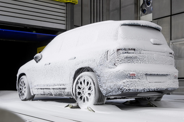 auto freddo gelo neve