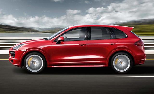 porsche macan side view