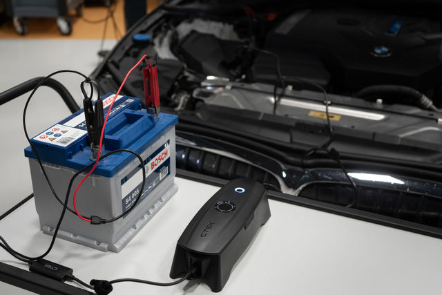 cteck carica batteria