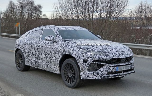 lamborghini urus spy 6