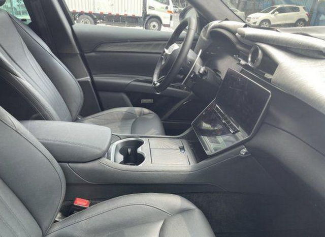 maserati grecale interni spy