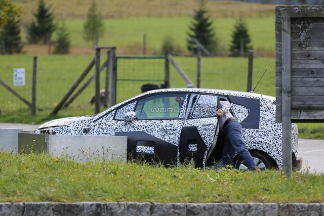 opel meriva 2016 spy 1