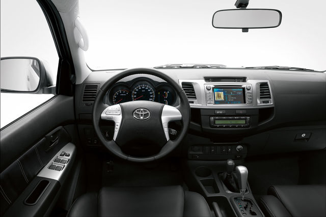 toyota hilux 1