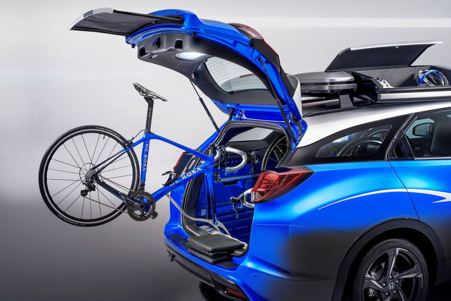 Honda Civic Tourer Active Life: un'auto per il tempo libero