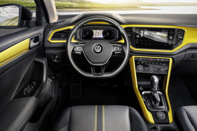 Volkswagen T-Roc: dimensioni, interni, motori, prezzi e