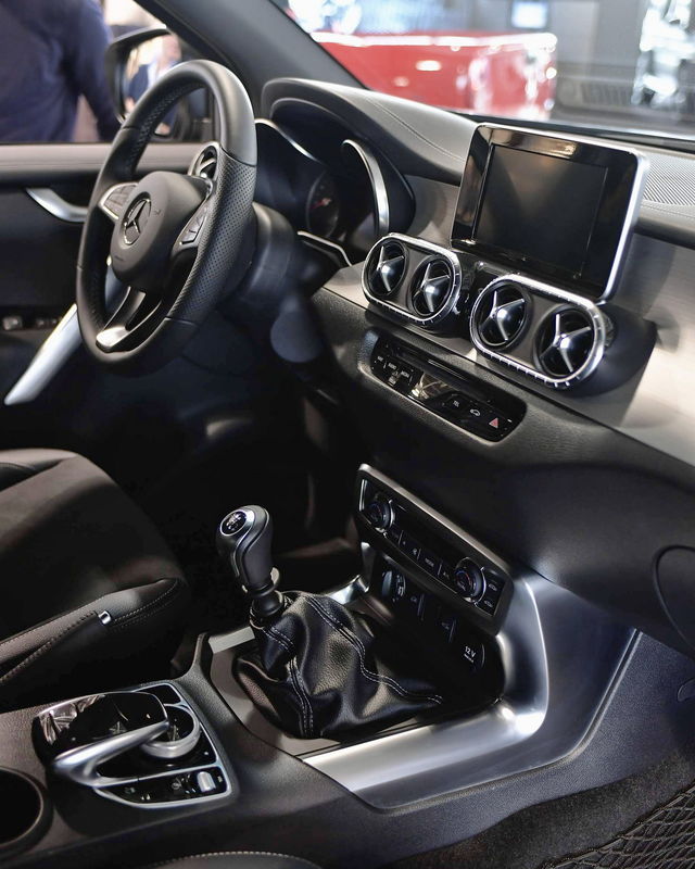 Mercedes Classe X La Stella Ha Il Suo Pick Up