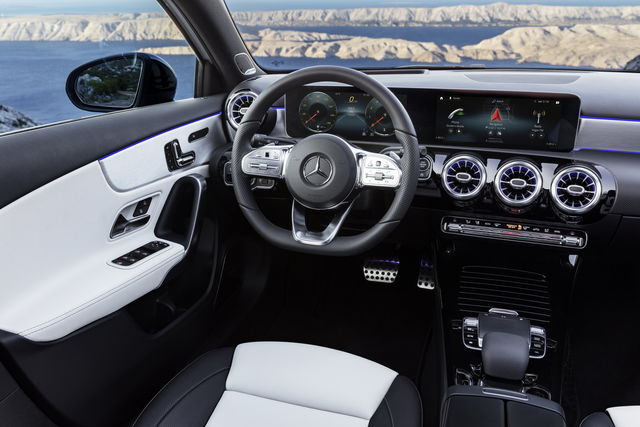 mercedes-classe-a-2018-01-ufficiali_11.jpg