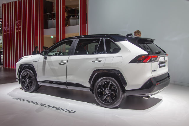 toyota rav4 hybrid parigi 2018 4