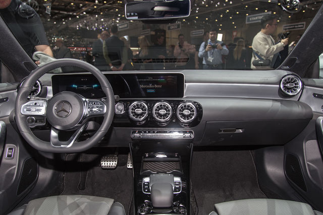 mercedes cla shooting brake ginevra 2019 7