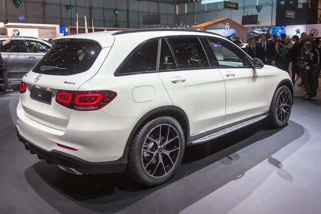 mercedes glc ginevra 2019 3