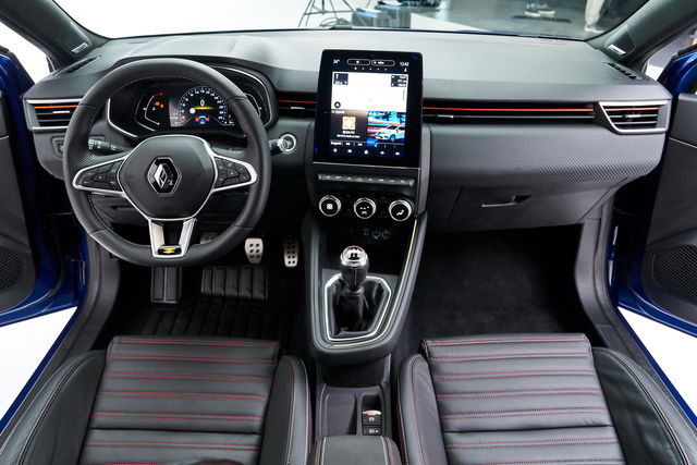 Nuova Renault Clio Piu Tecnologica E Sicura