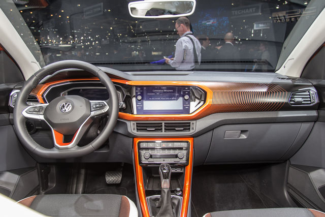 volkswagen t cross ginevra 2019 6