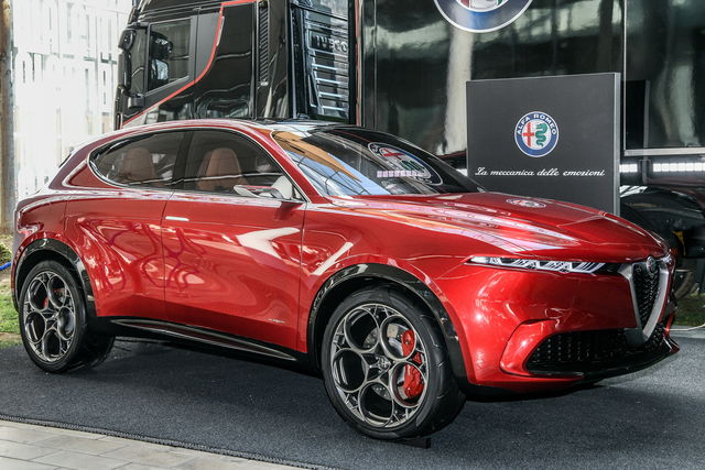 Dal 2027 solo Alfa Romeo elettriche 