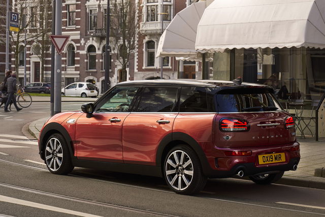 Look Rinnovato E Più Dotazioni Per La Mini Clubman