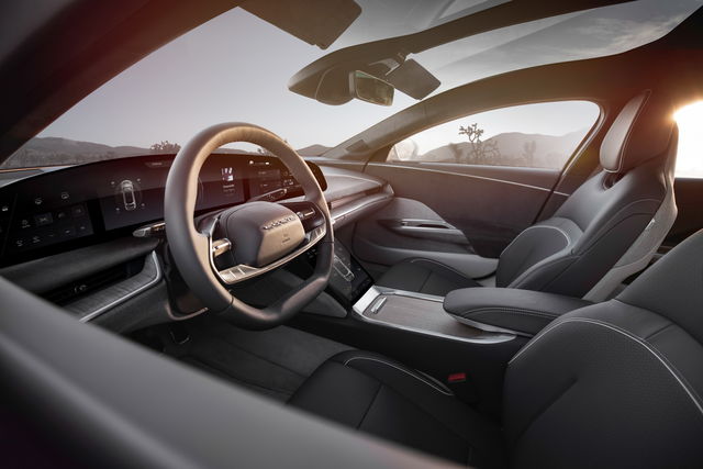 lucid-air-versione-di-serie-2020-09_07.jpg?itok=Cq1rgivA