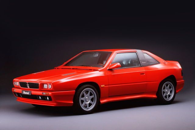 Vecchie auto con componenti moderne - Pagina 3 Maserati-shamal-1990_1