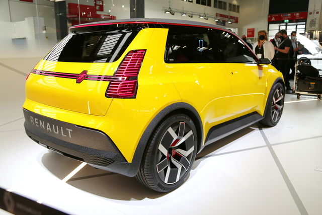 renault-5-iaa_2.jpg?itok=8dGX-fem