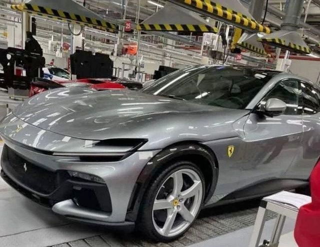 ferrari purosangue 2023 spy