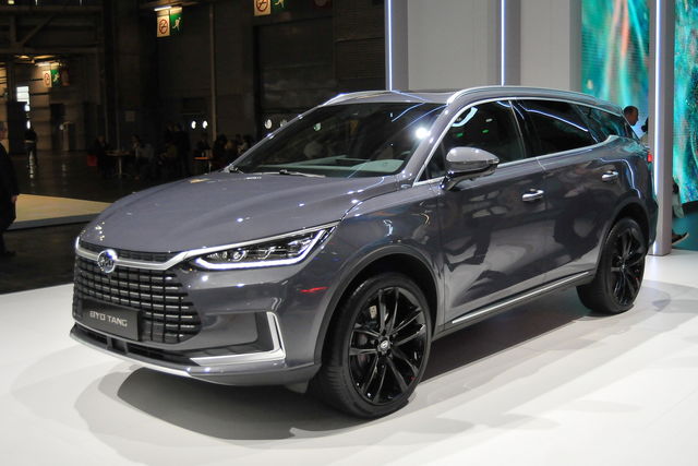 BYD: a Parigi la gamma per l'Europa - alVolante.it