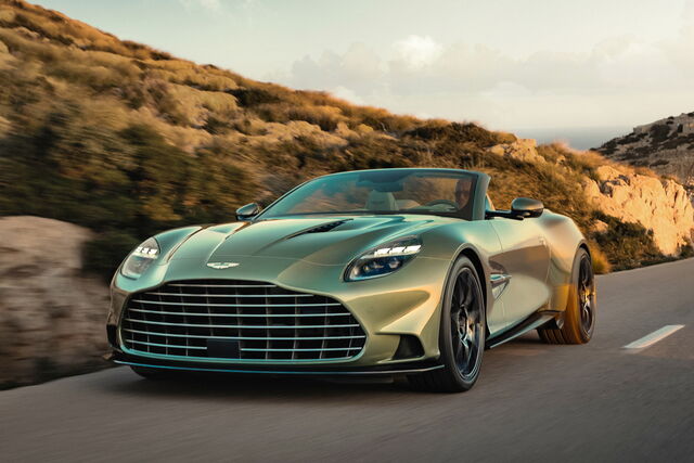 aston martin vanquish volante 2025 03