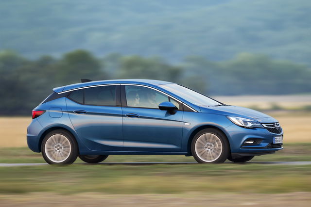 Opel Astra prova, scheda tecnica, opinioni e dimensioni 1.4 Turbo 150