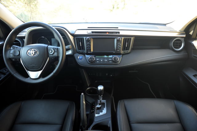 Toyota Rav4 Prova Scheda Tecnica Opinioni E Dimensioni 2