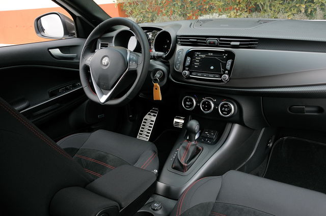 Alfa Romeo Giulietta Prova Scheda Tecnica Opinioni E