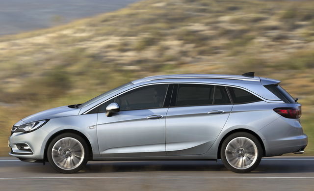 Opel Astra Sports Tourer Prova Scheda Tecnica Opinioni E