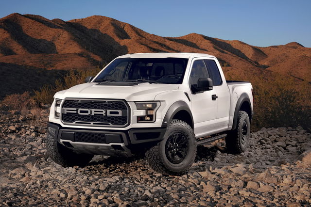 Le auto più vendute Ford-f150-raptor-2017-09_12