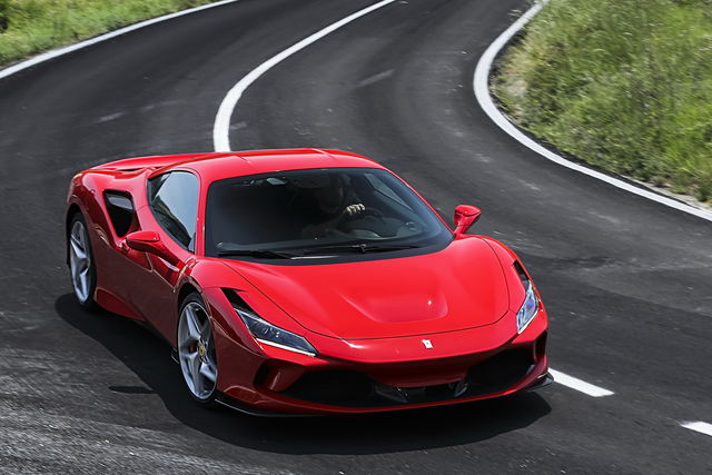 Ferrari F8 Tributo Performance Da Standing Ovation Video