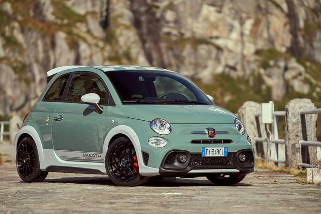abarth-695-70-anniversario_09.jpg