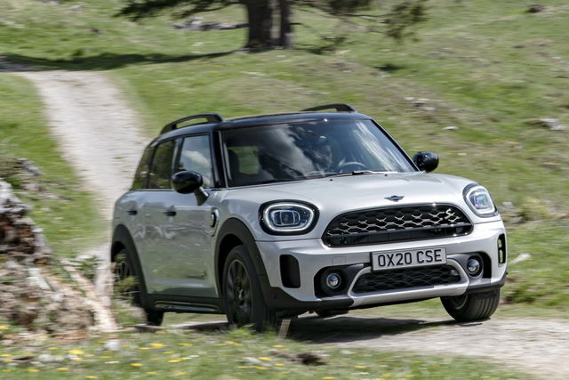 Mini Countryman prova, scheda tecnica, opinioni e dimensioni Cooper SE  Business ALL4 Steptronic 