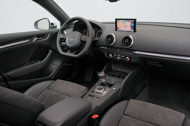 Prova Audi A3 Sportback scheda tecnica opinioni e dimensioni 2.0 TDI  Ambition 