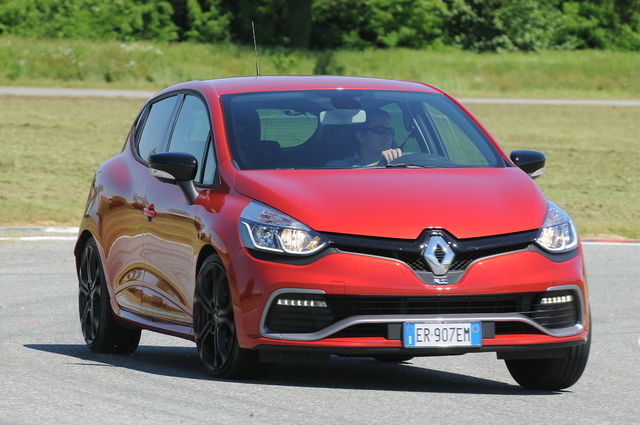 Prova Renault Clio Scheda Tecnica Opinioni E Dimensioni 1