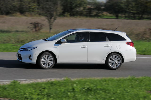 Plecia Kilmė Pastebėti Auris Touring Sport Hybrid Kolymbarichania Com
