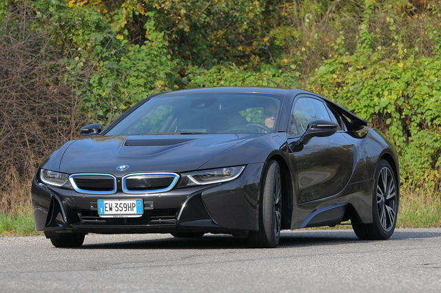 Prova Bmw I8 Scheda Tecnica Opinioni E Dimensioni I8