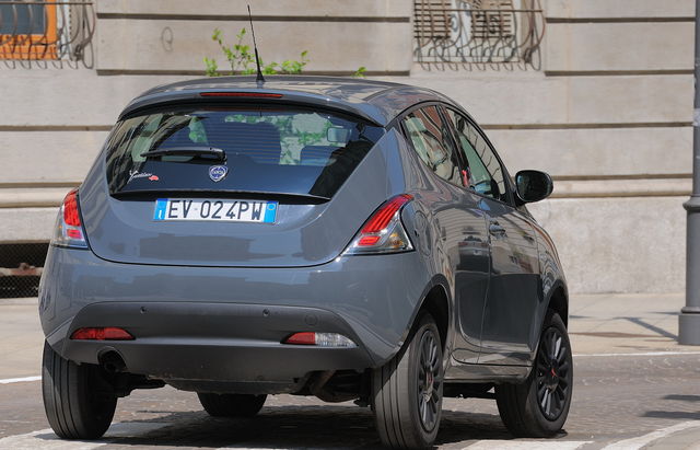 Prova Lancia Ypsilon Scheda Tecnica Opinioni E Dimensioni 0 9