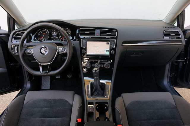 Volkswagen Golf TGI metano: scatta la promozione. Test e prova