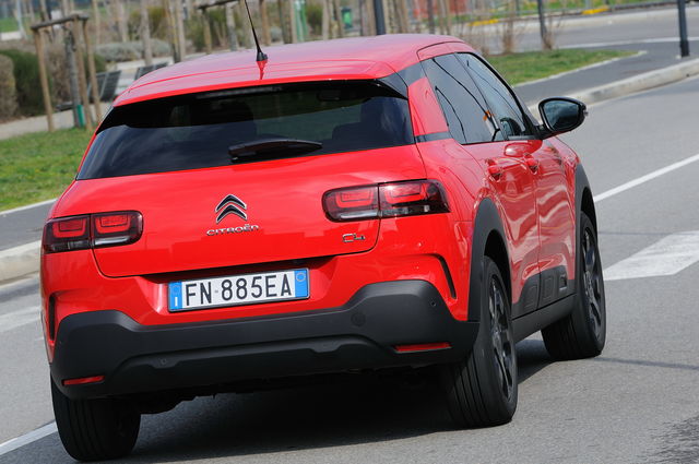 Prova Citroën C4 Cactus scheda tecnica opinioni e ...